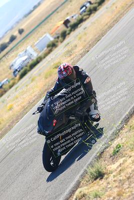 media/Oct-15-2023-TrackXperience (Sun) [[85198ff50b]]/Group 3/session 4 turn 3/